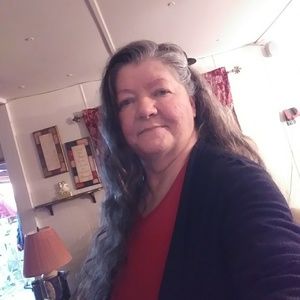 Meet your Posher, Vickie